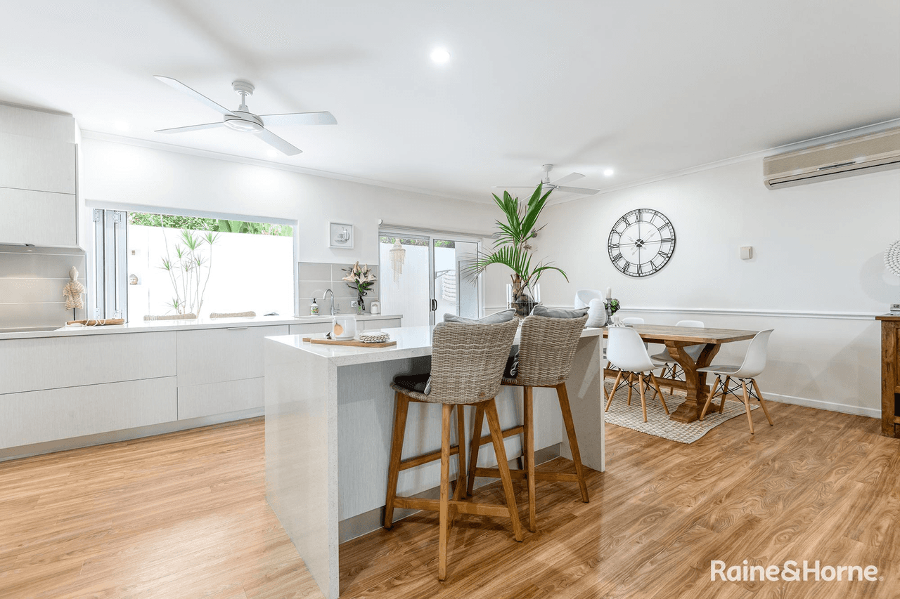 1 Spinnaway Close, PORT DOUGLAS, QLD 4877