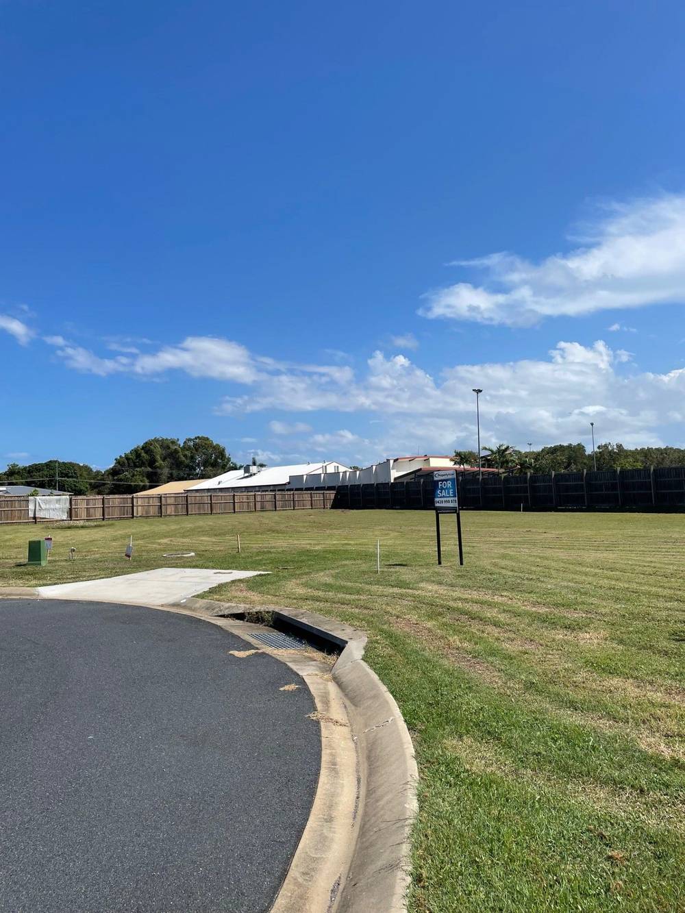 MERLE COURT, BUCASIA, QLD 4750