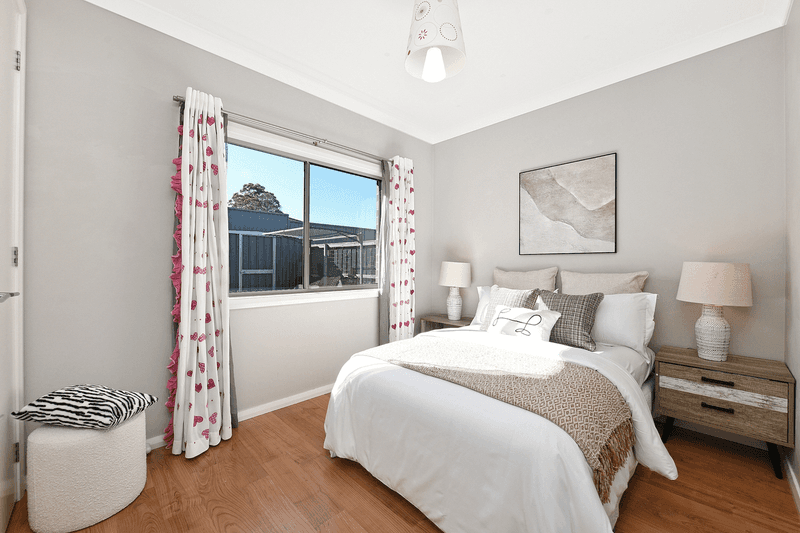 28 Travers Street, MOOREBANK, NSW 2170