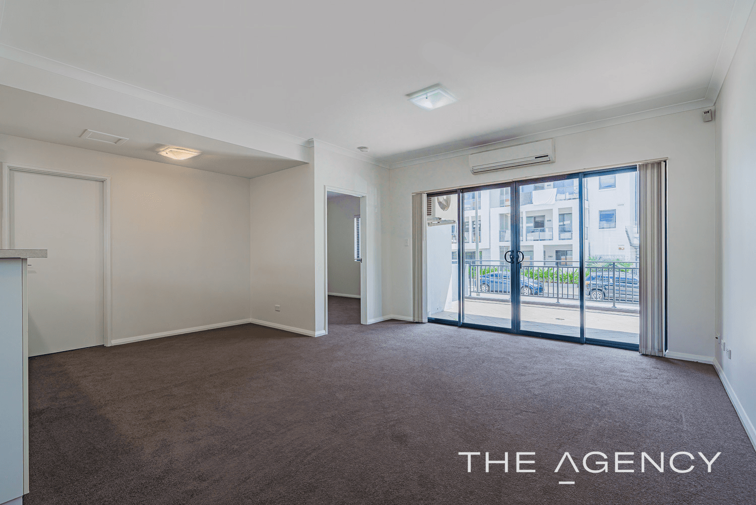 25/2 Stockton Bend, Cockburn Central, WA 6164