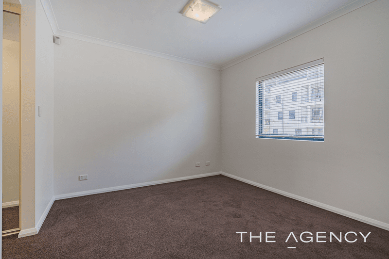 25/2 Stockton Bend, Cockburn Central, WA 6164