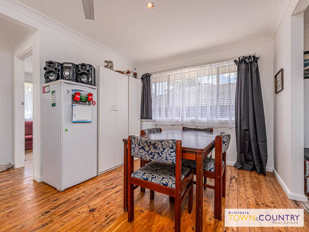 5 Kenalmac Avenue, ARMIDALE, NSW 2350
