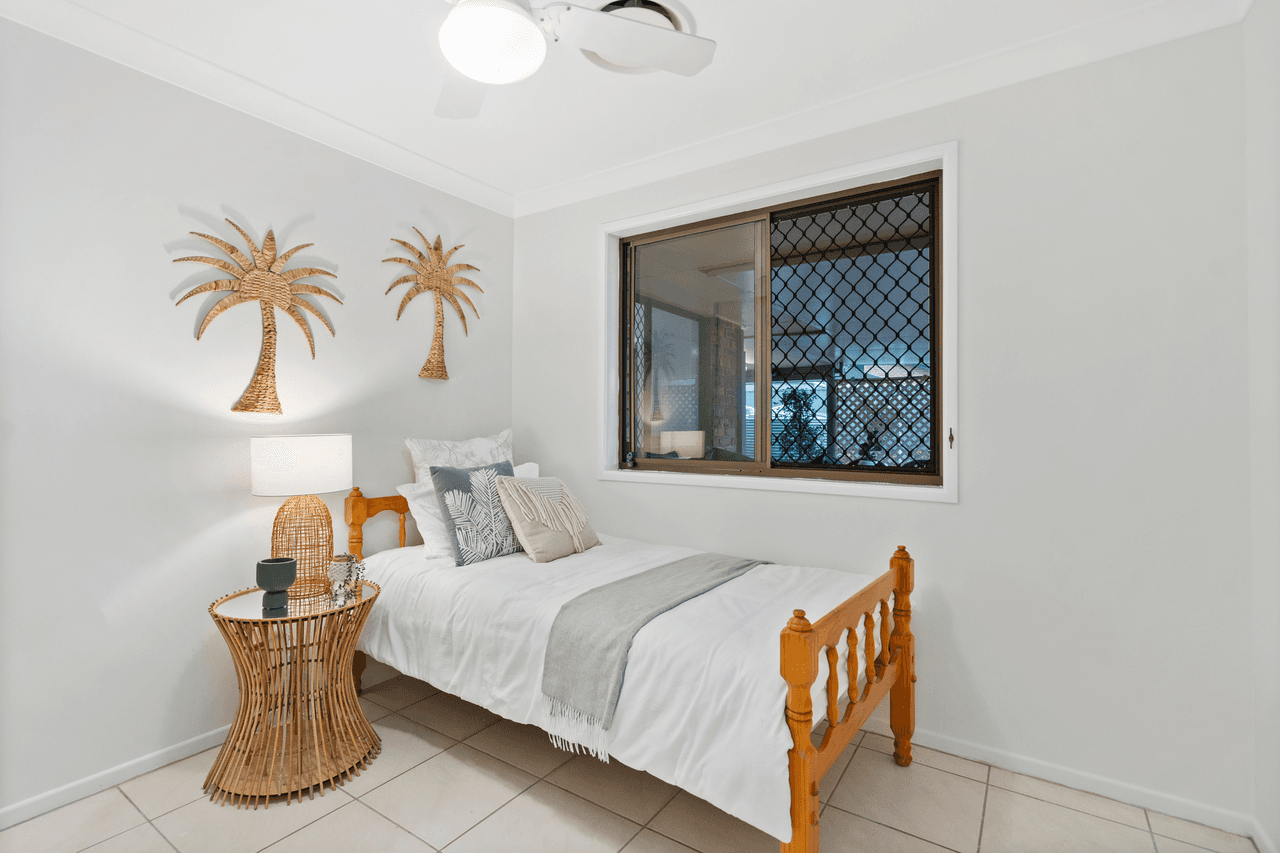 21 Calloway Place, MANLY WEST, QLD 4179