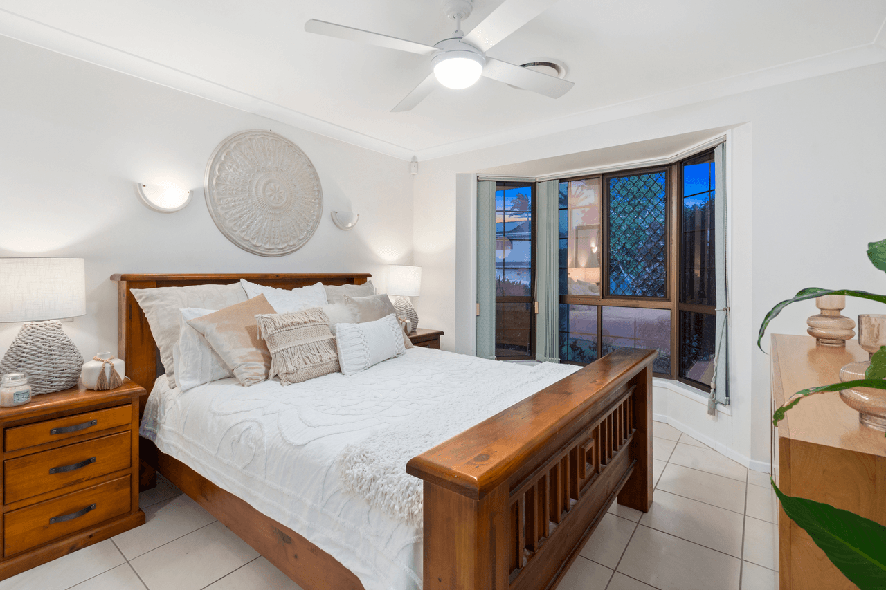 21 Calloway Place, MANLY WEST, QLD 4179