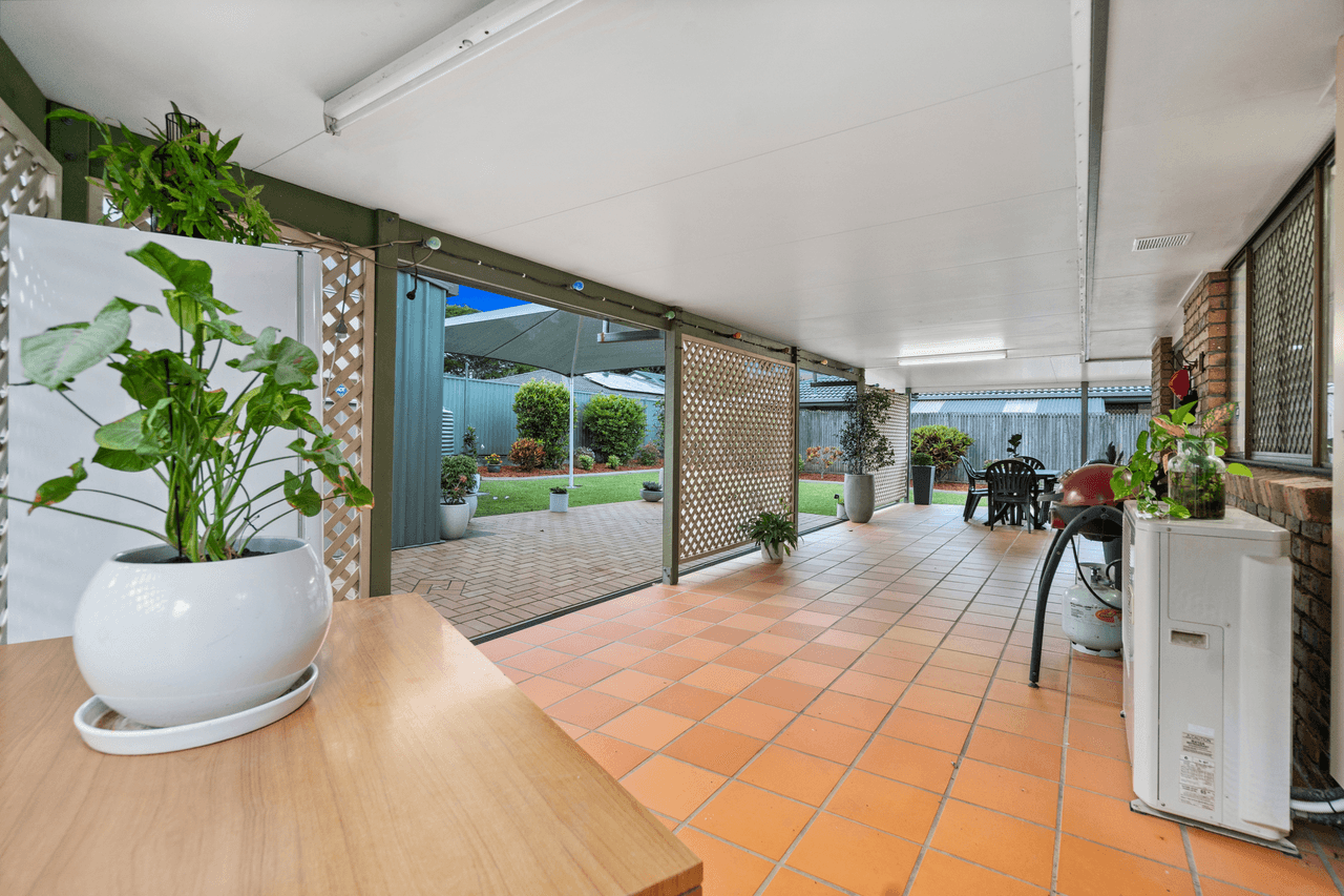 21 Calloway Place, MANLY WEST, QLD 4179