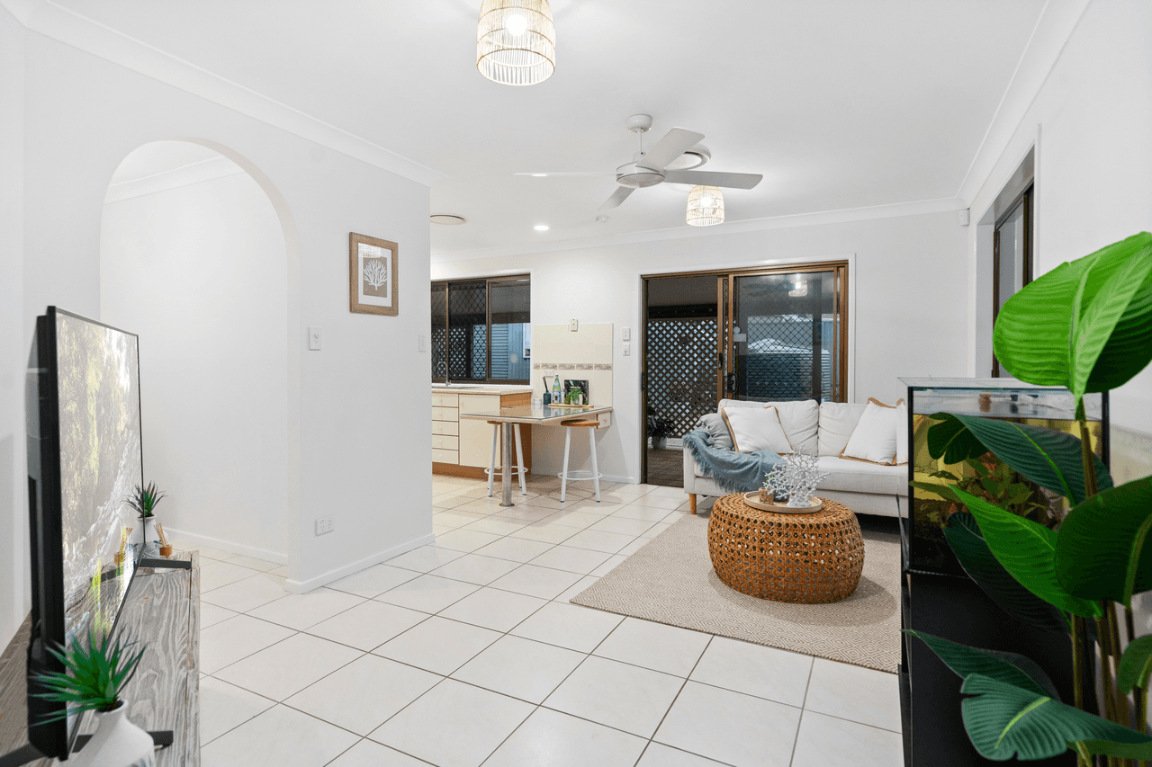 21 Calloway Place, MANLY WEST, QLD 4179