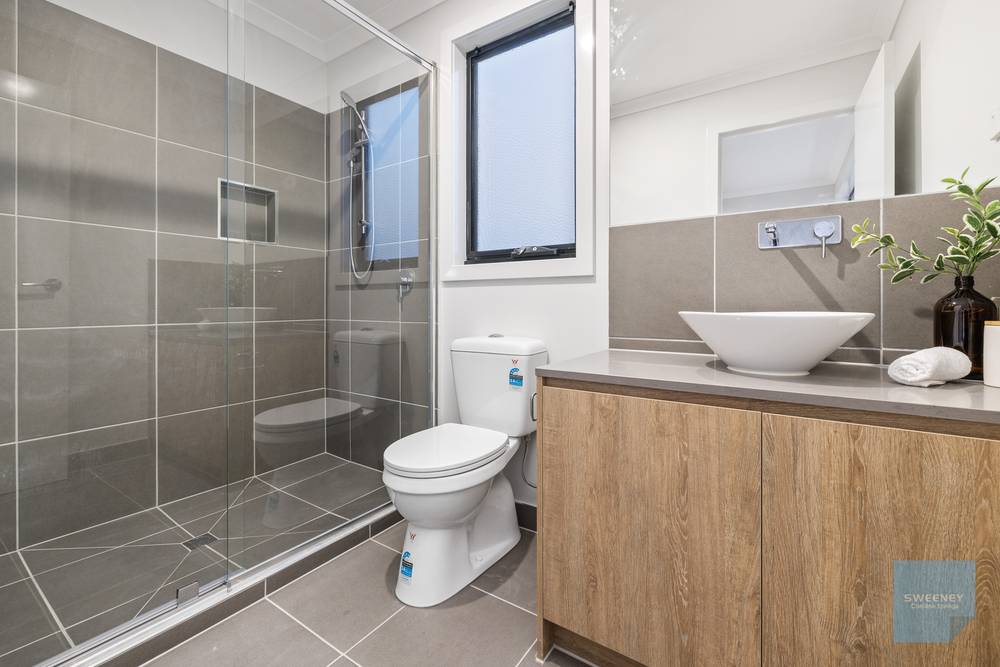 37 Adventure Avenue, FRASER RISE, VIC 3336