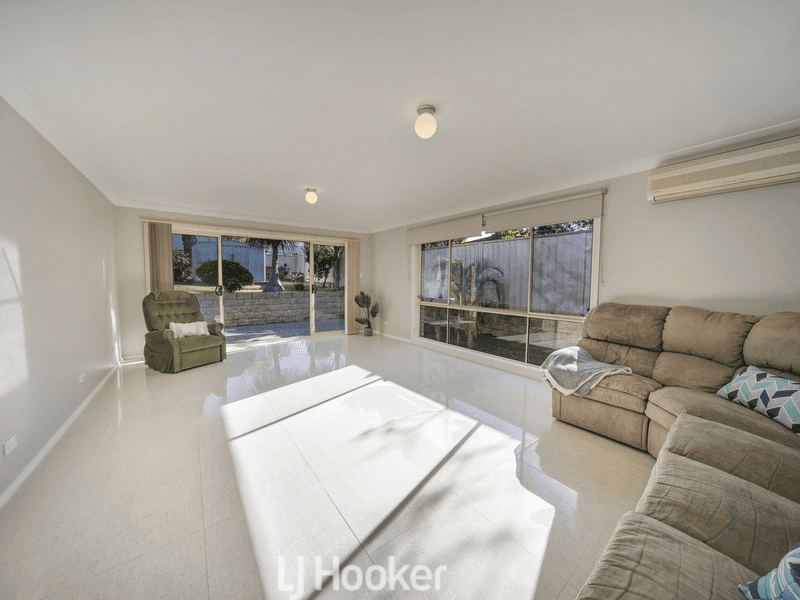 17 McGowen Street, OLD EROWAL BAY, NSW 2540