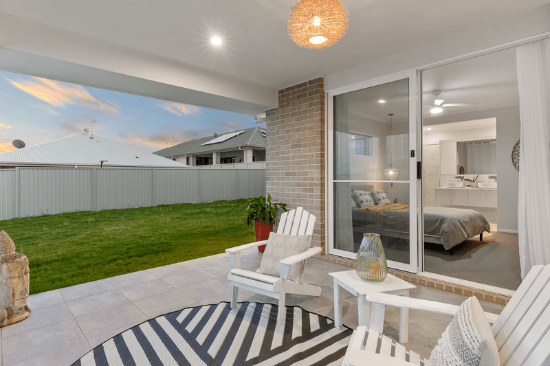 14 Lawrence Rise, Cumbalum, NSW 2478