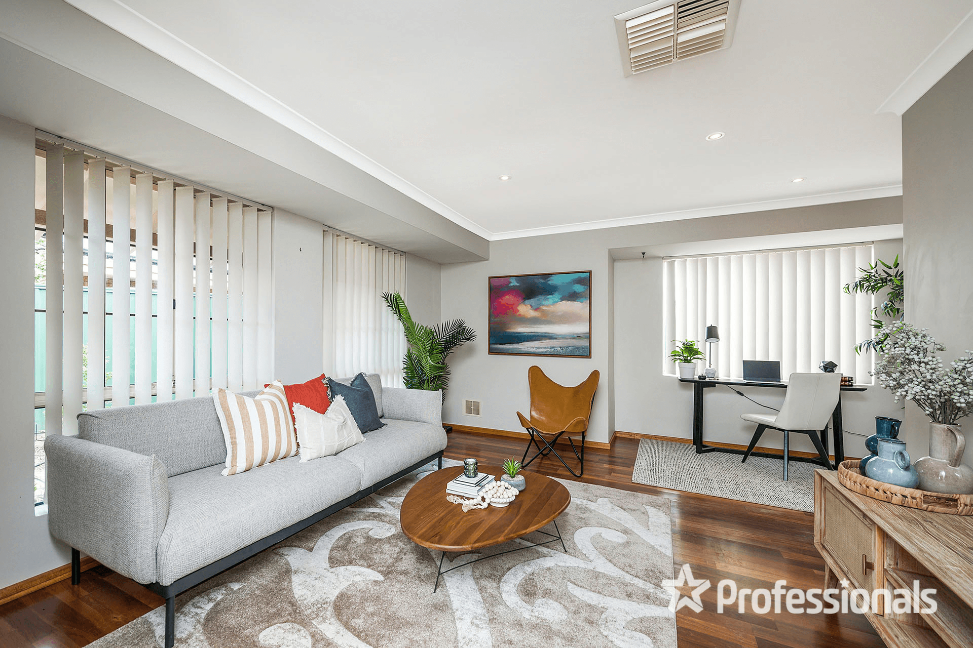 8 Peacock Green, BALLAJURA, WA 6066