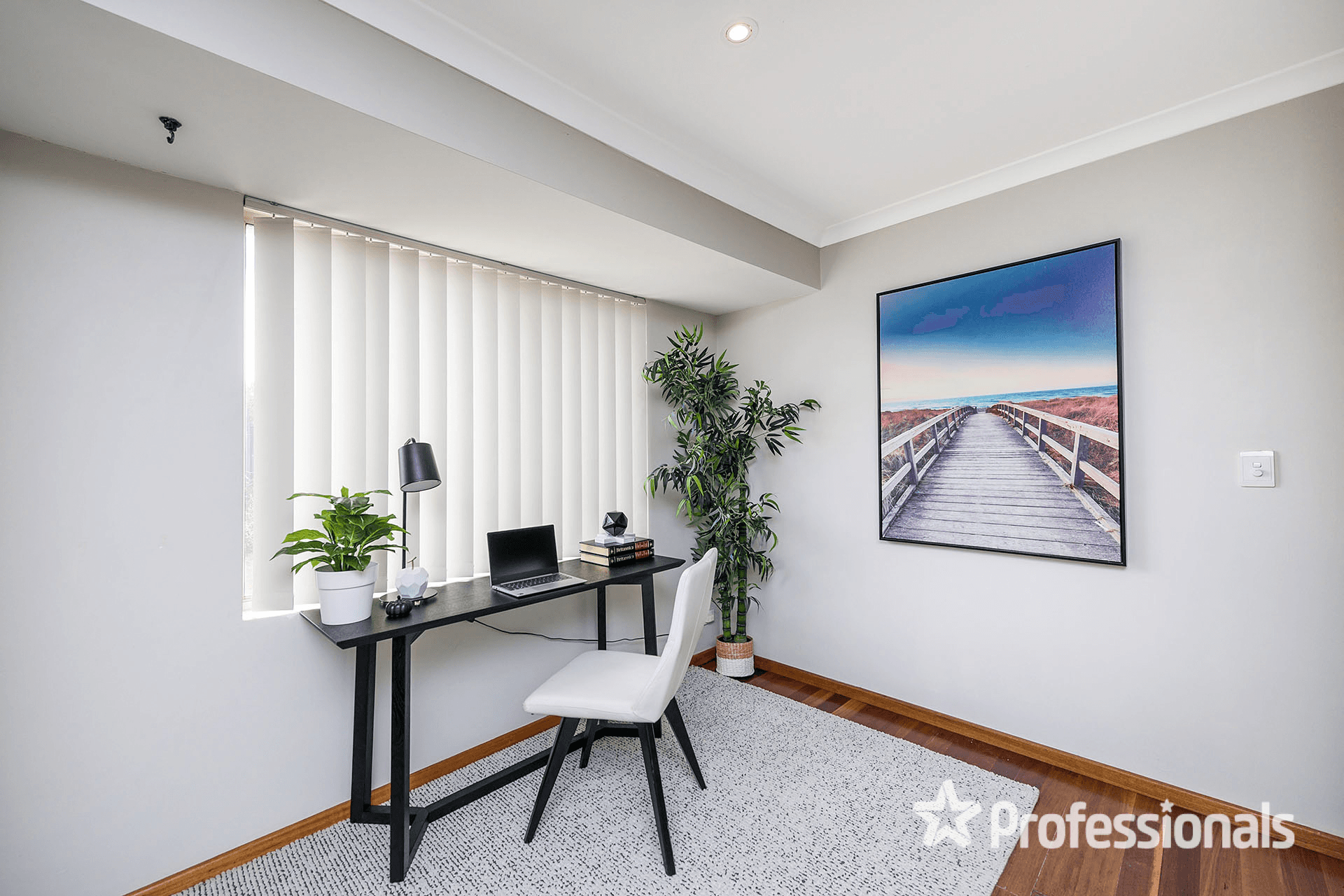 8 Peacock Green, BALLAJURA, WA 6066