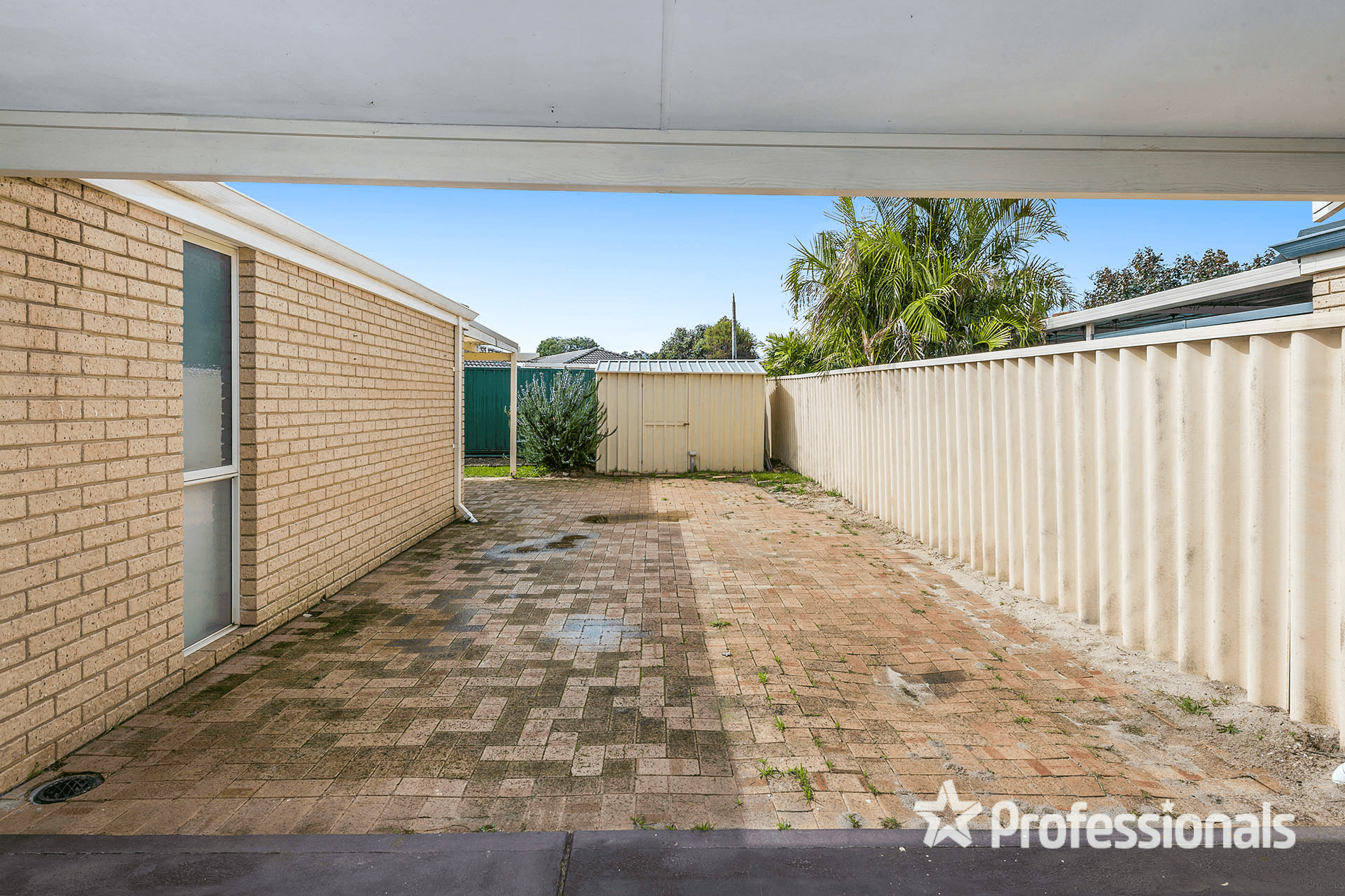 8 Peacock Green, BALLAJURA, WA 6066