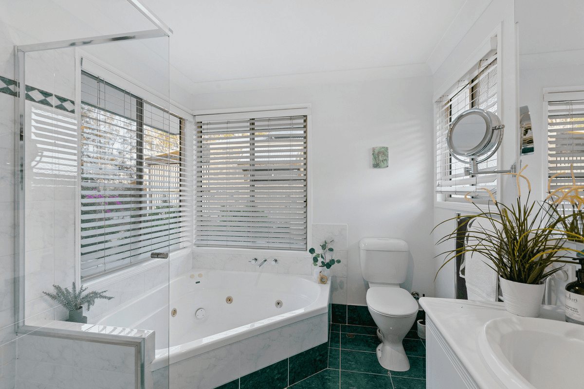 42 Riesling Street, THORNLANDS, QLD 4164