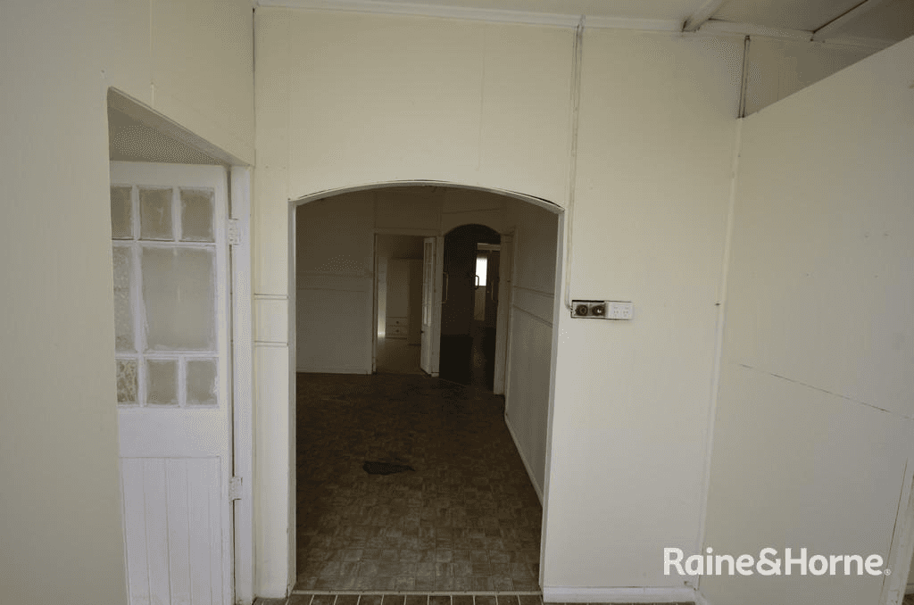 16 Junction Road, MOSSMAN, QLD 4873