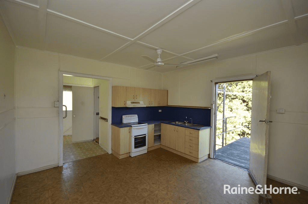 16 Junction Road, MOSSMAN, QLD 4873