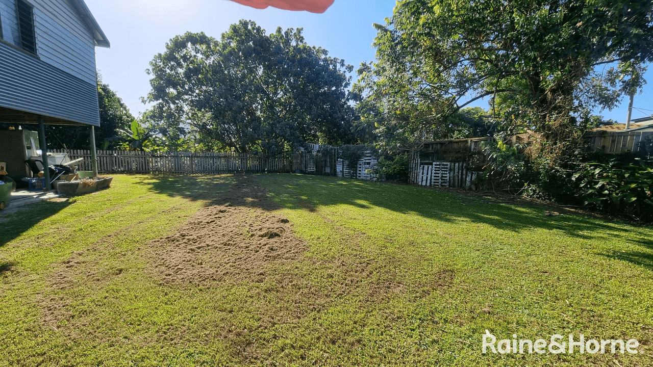 16 Junction Road, MOSSMAN, QLD 4873