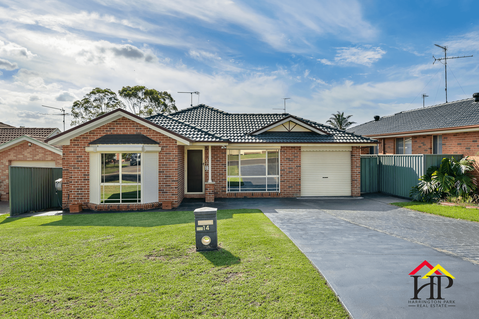 14 Outram Place, CURRANS HILL, NSW 2567