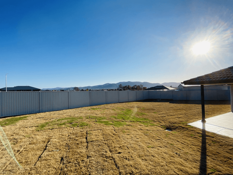 52 Mustang Close, Tamworth, NSW 2340