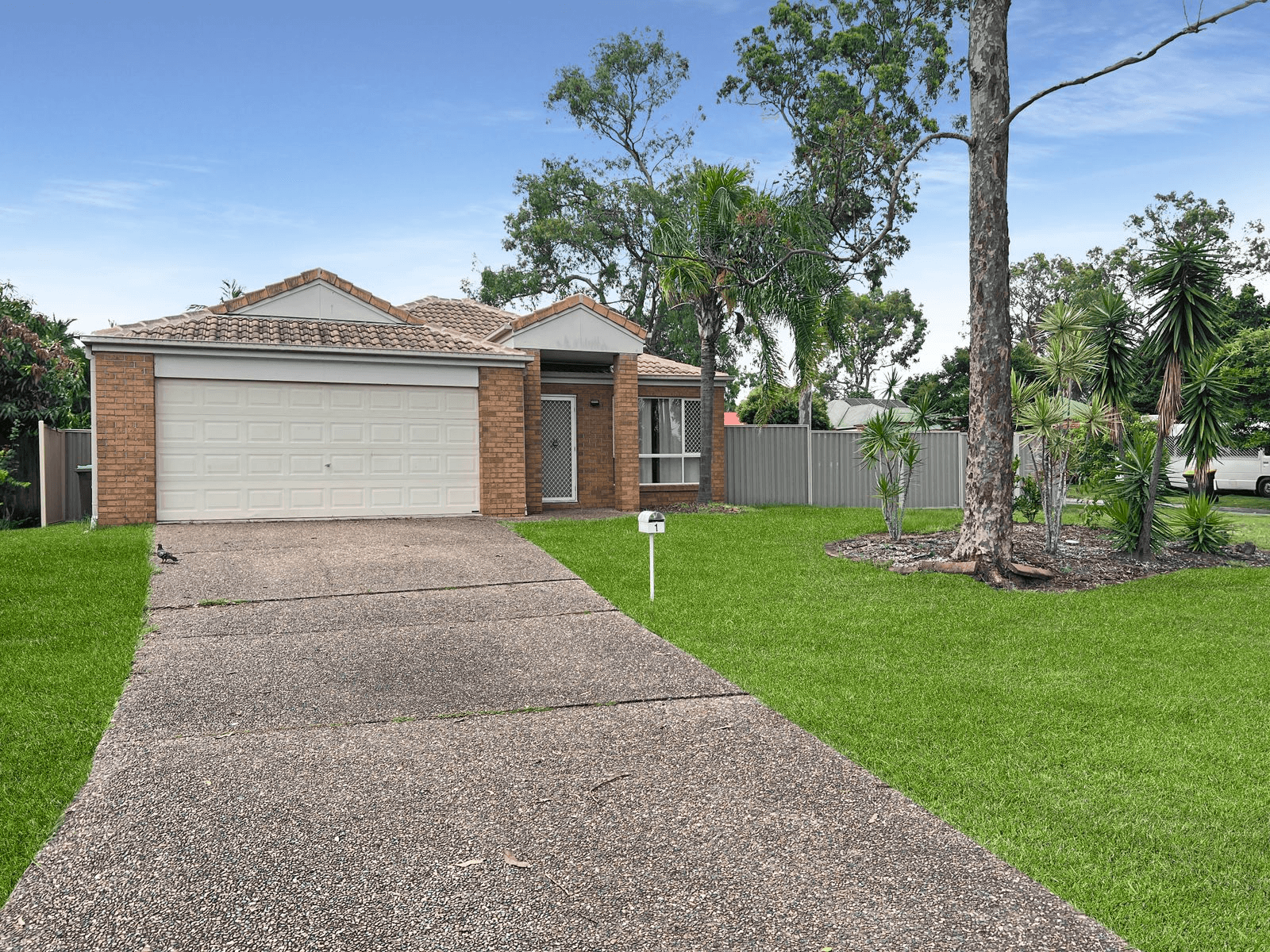 1 Central Street, Forest Lake, QLD 4078