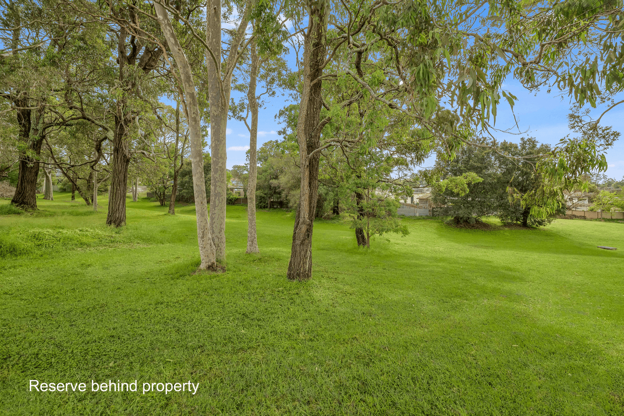 8 Golf Links Road, TENAMBIT, NSW 2323
