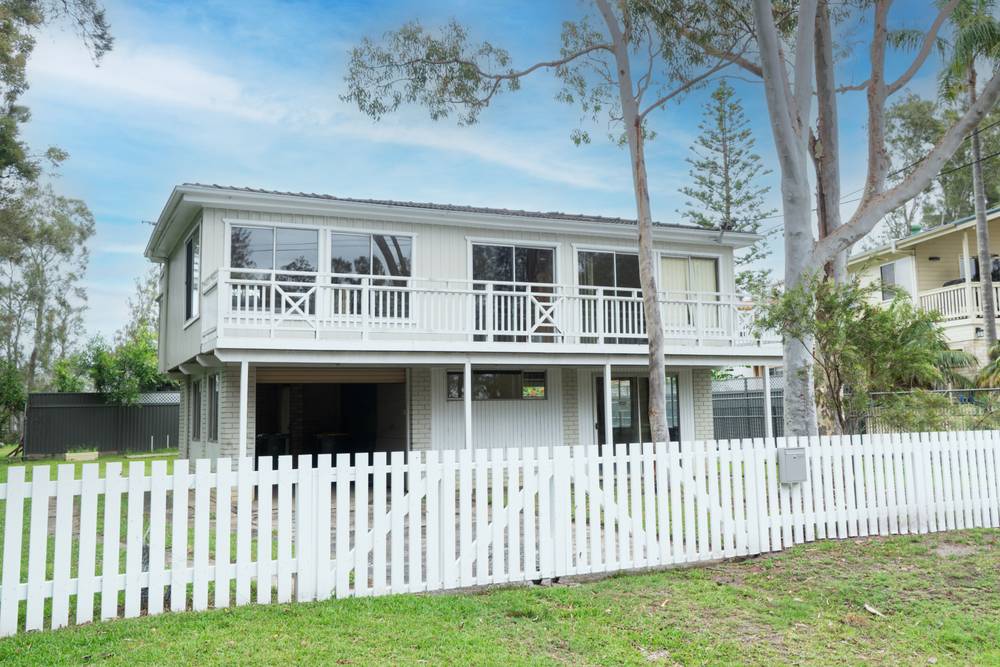 320 GEOFFREY ROAD, CHITTAWAY POINT, NSW 2261
