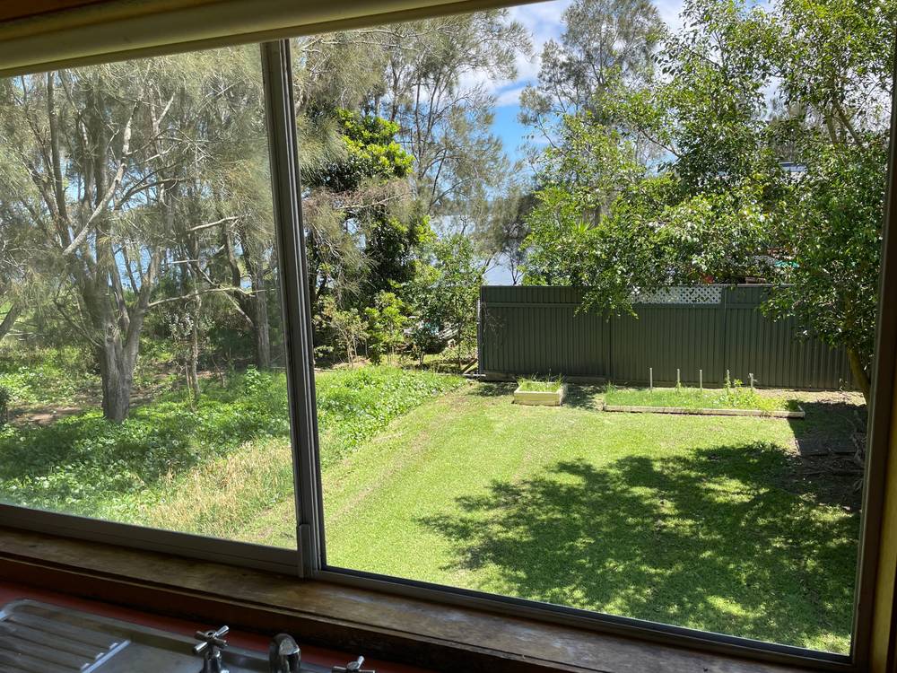 320 GEOFFREY ROAD, CHITTAWAY POINT, NSW 2261