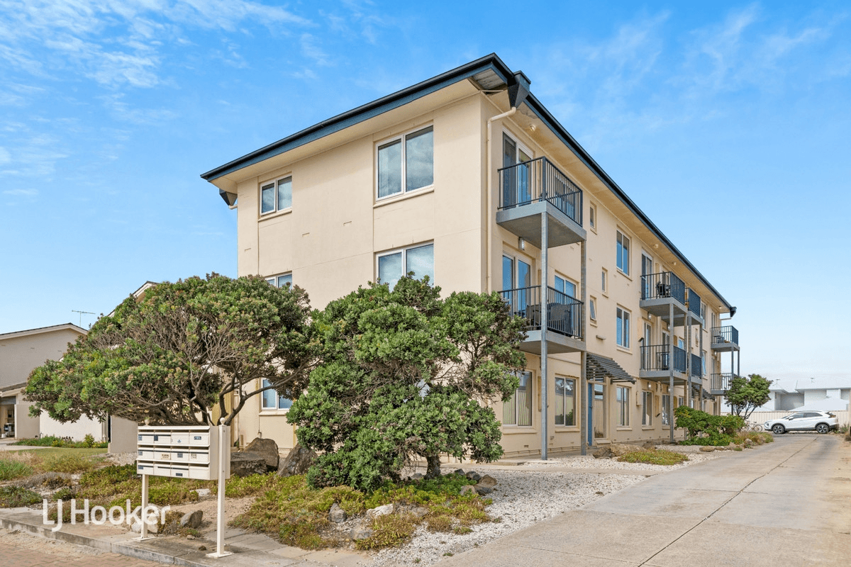 2/52 North Esplanade, Glenelg North, SA 5045