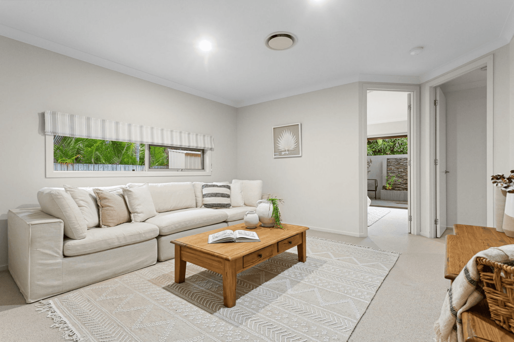 6 Armitage Court, NOOSAVILLE, QLD 4566