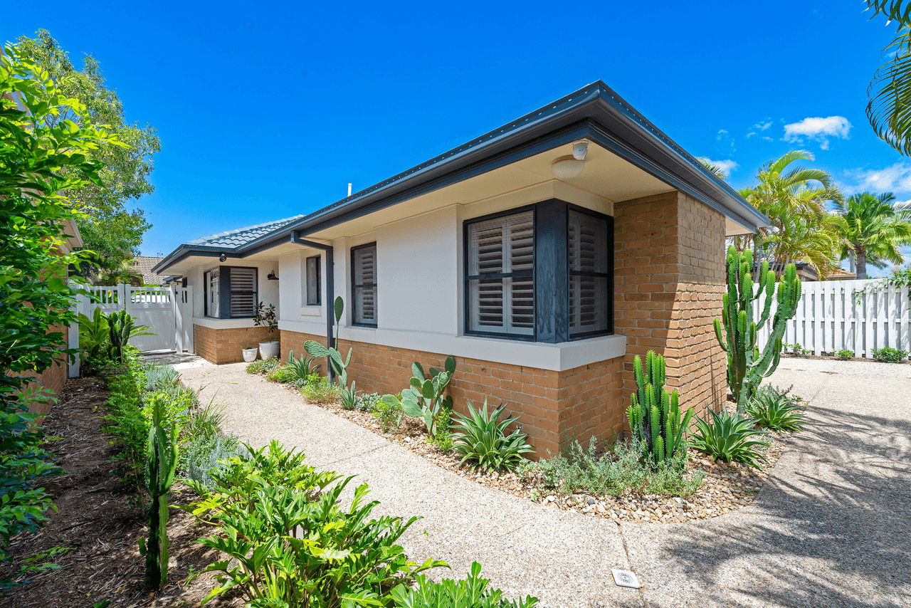 4 Vivacity Drive, UPPER COOMERA, QLD 4209