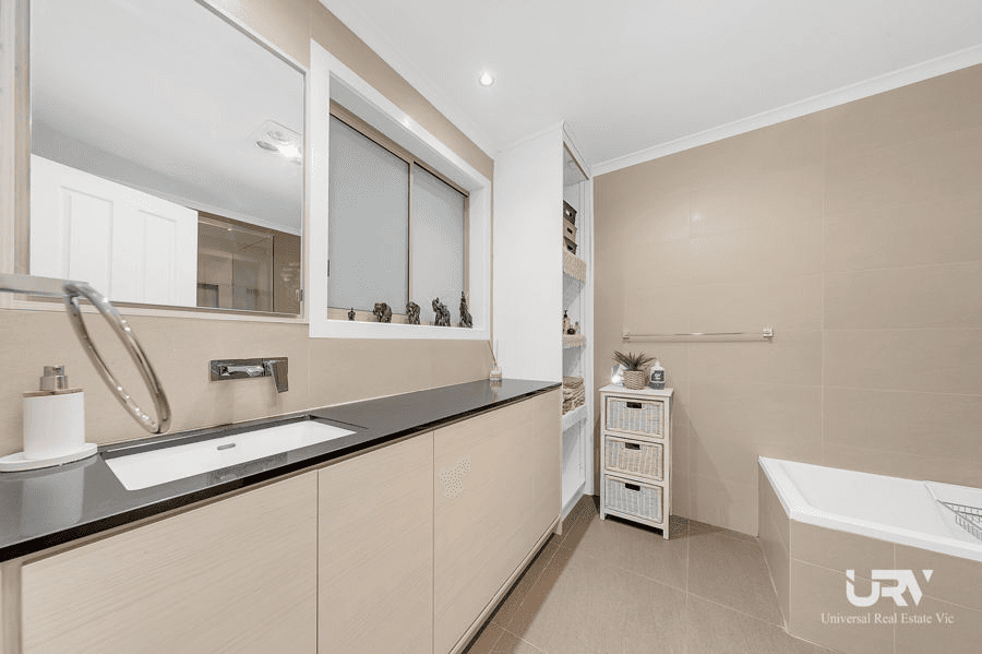 14 Commonwealth Court, CRAIGIEBURN, VIC 3064