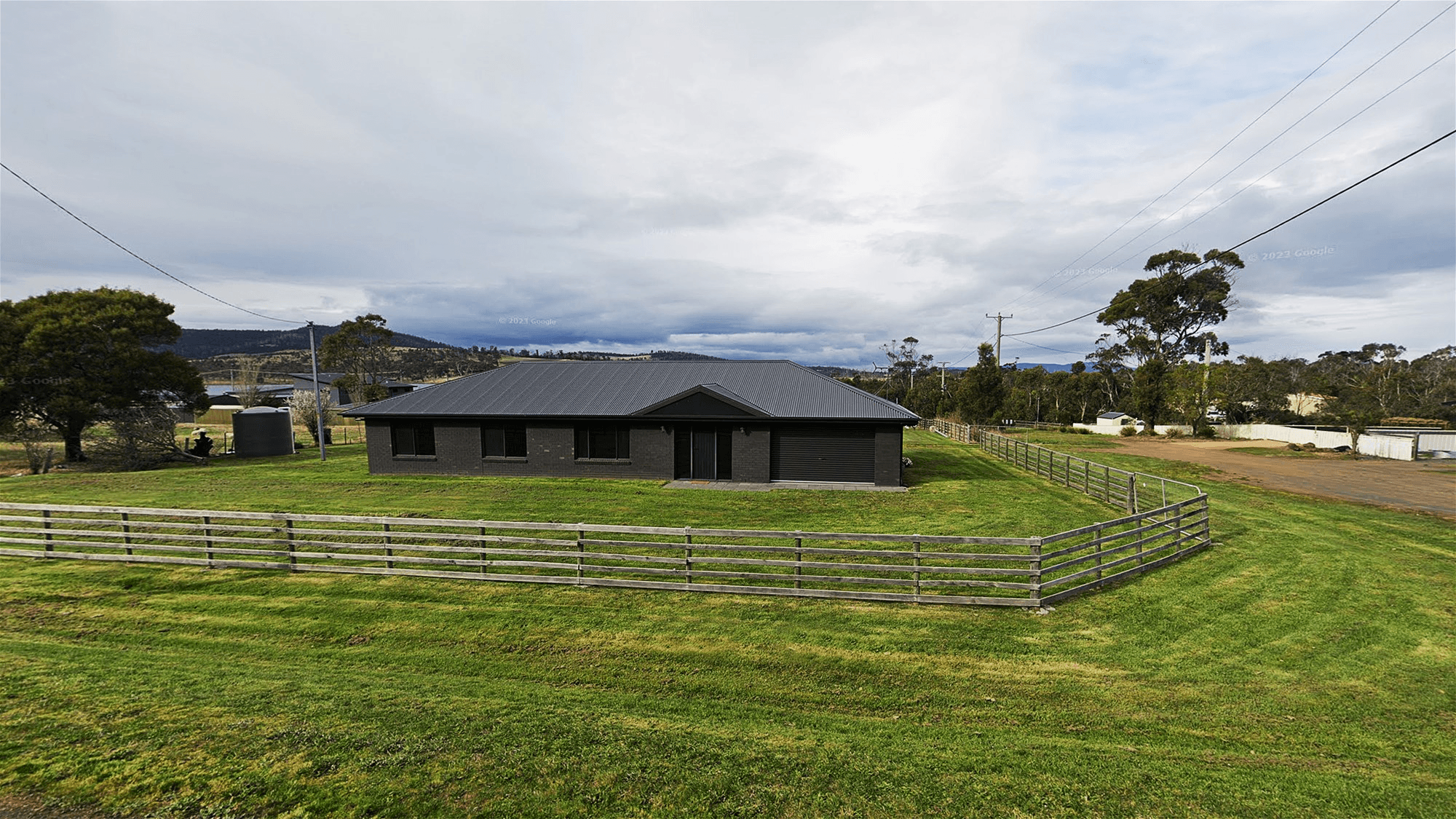2 Franklin Street, DUNALLEY, TAS 7177