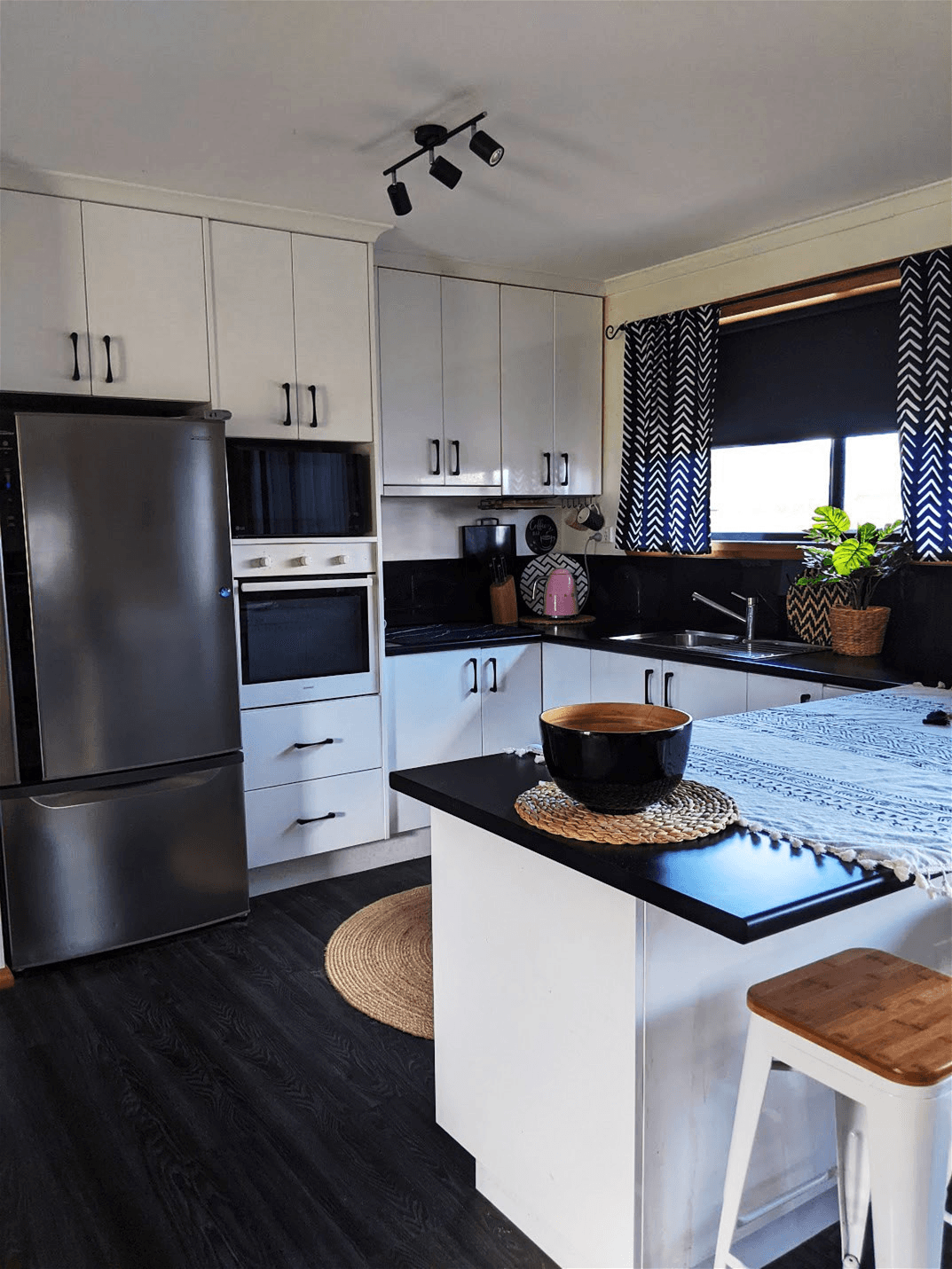 2 Franklin Street, DUNALLEY, TAS 7177