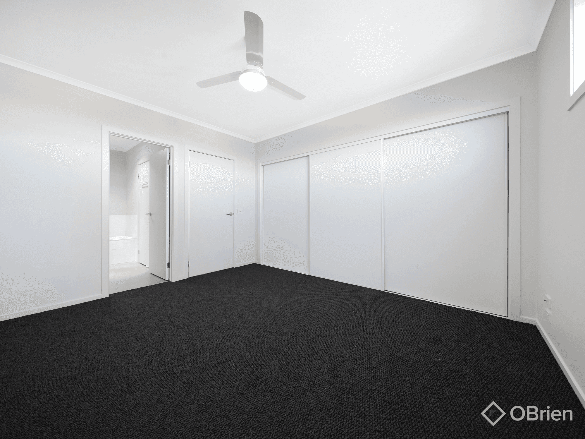 212/1042 Doncaster Road, Doncaster East, VIC 3109