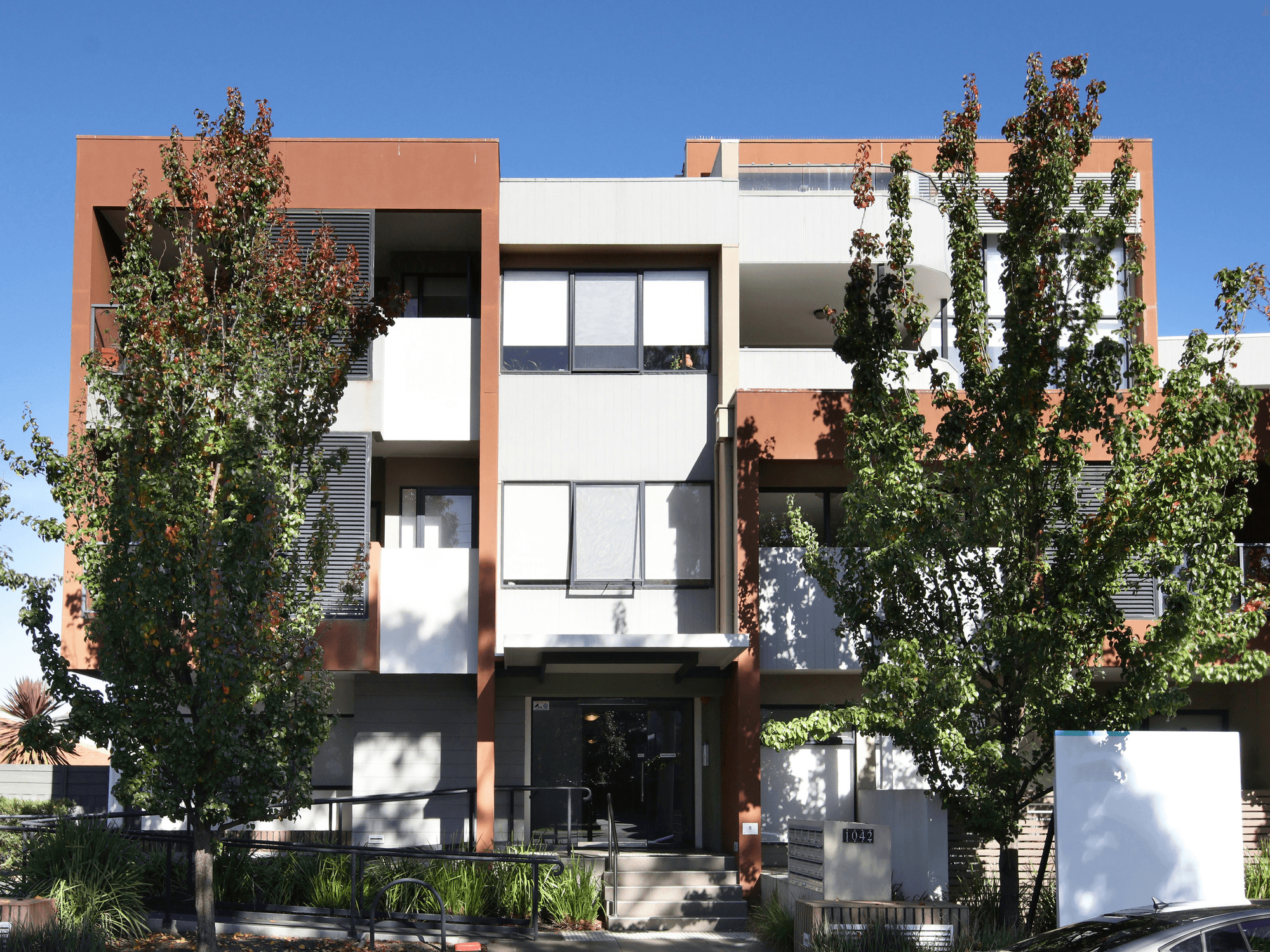 212/1042 Doncaster Road, Doncaster East, VIC 3109