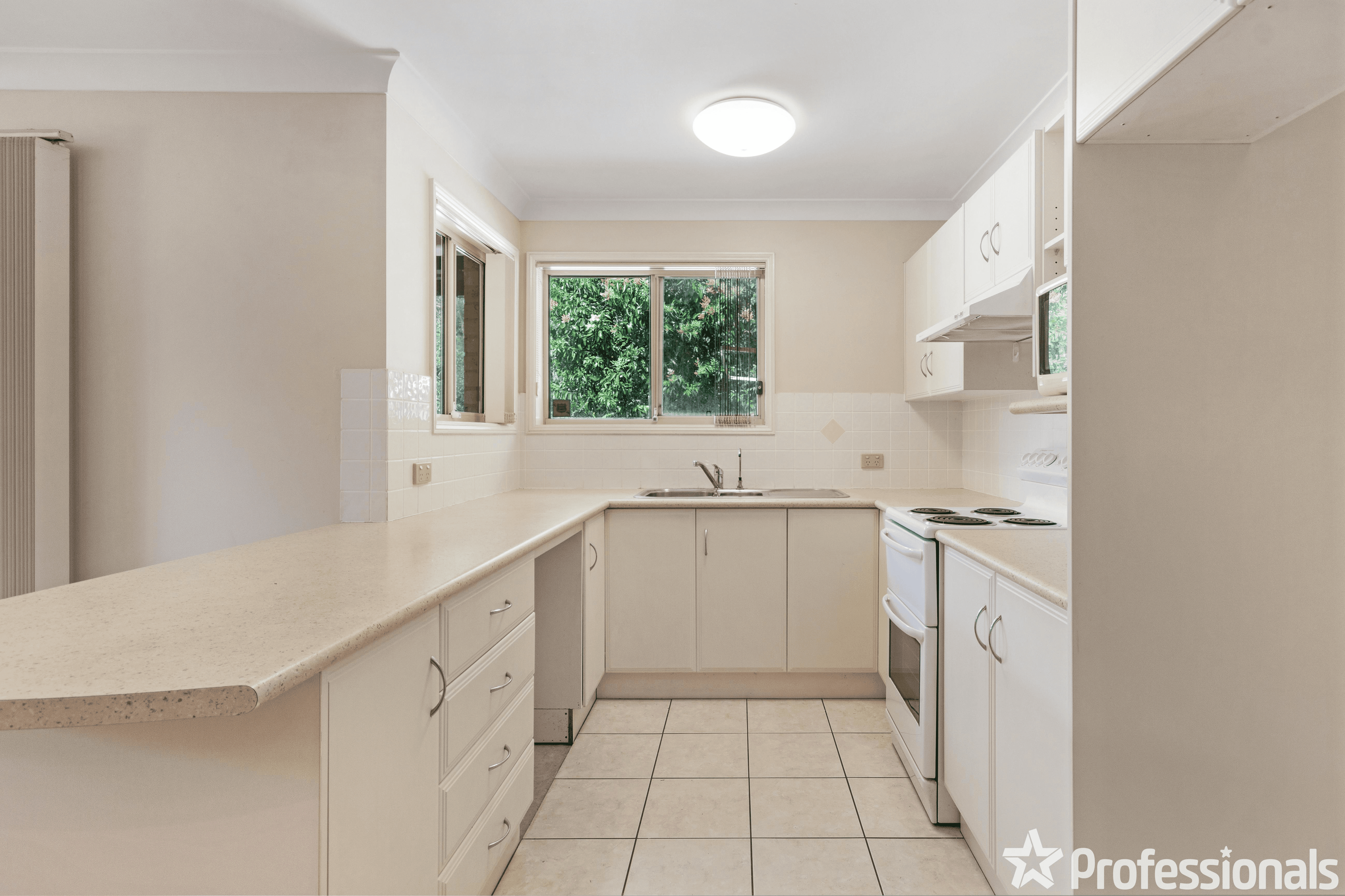 3/22 Mattes Way, BOMADERRY, NSW 2541