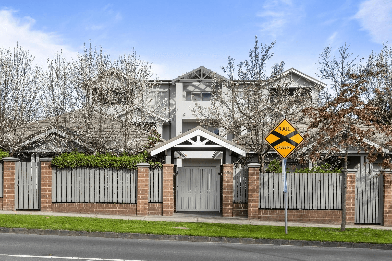 8/350 Mont Albert Road, MONT ALBERT, VIC 3127