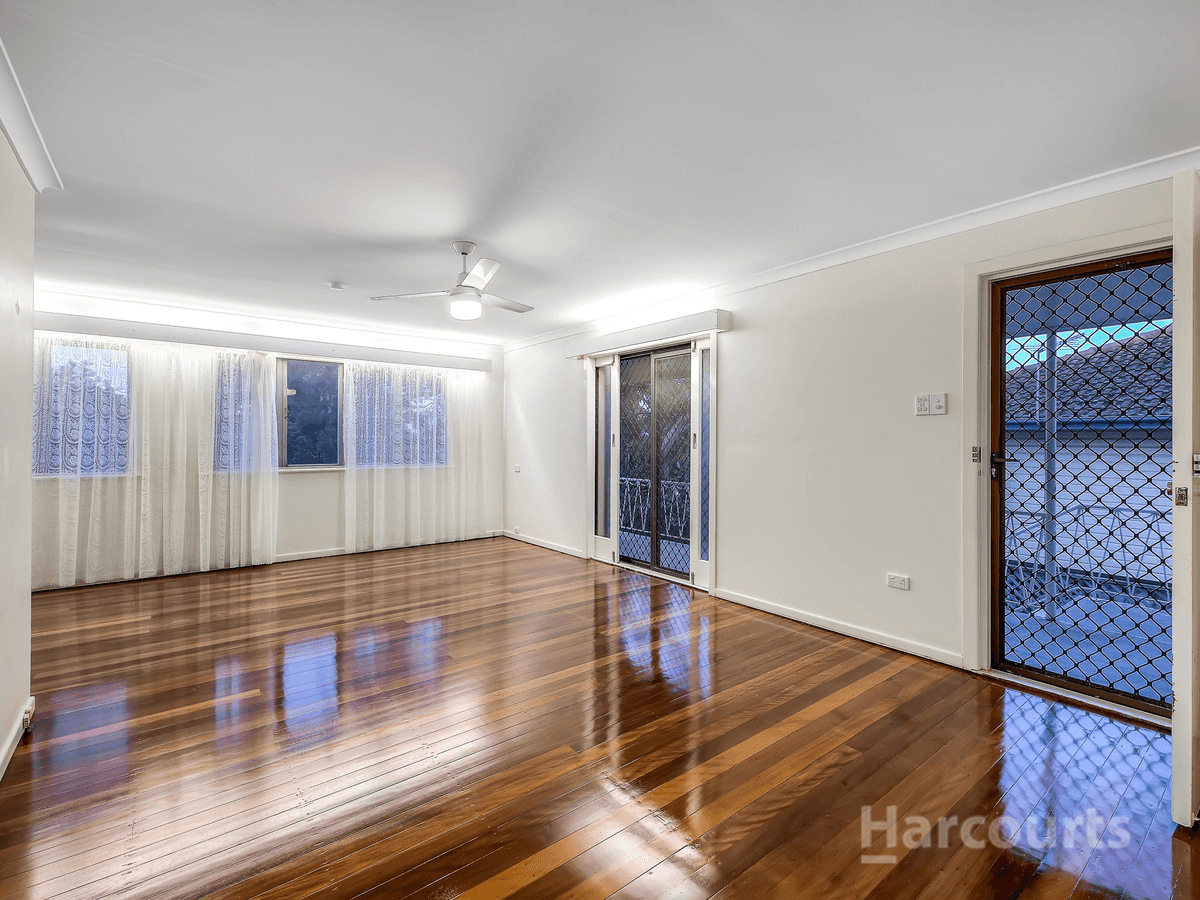 75 Lucan Avenue, ASPLEY, QLD 4034