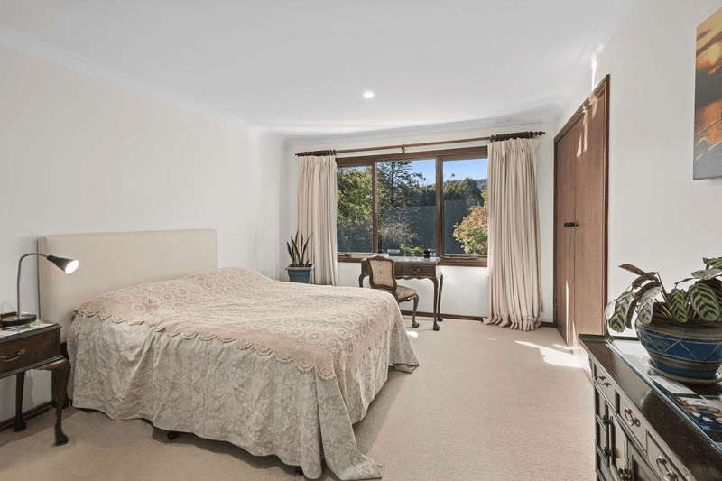 9 Bradman Avenue, BOWRAL, NSW 2576