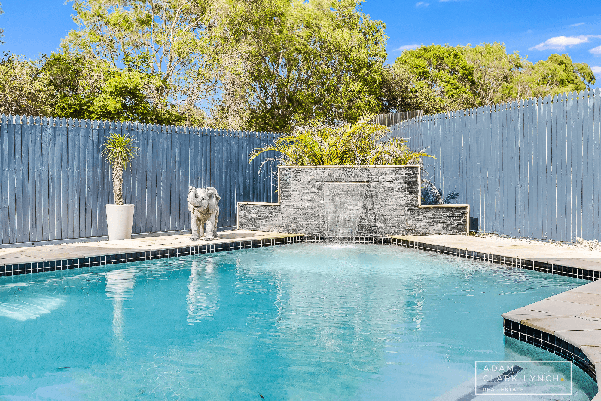 7 Cambria Court, Newport, QLD 4020