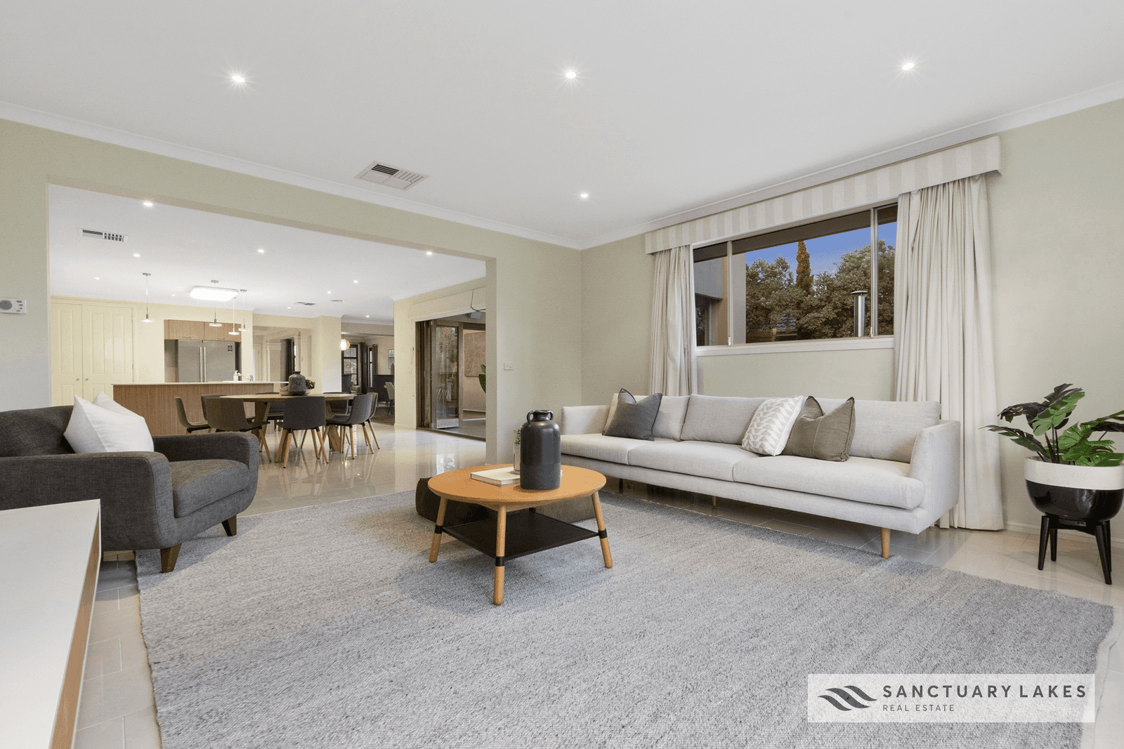 8 Sandhill Rise, SANCTUARY LAKES, VIC 3030