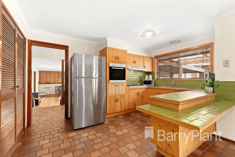 6 Heysen Court, Mill Park, VIC 3082