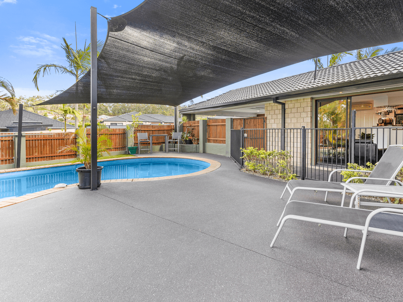 11 Quoll Close, BURLEIGH HEADS, QLD 4220