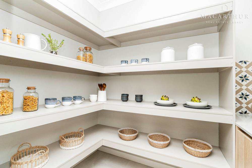 5 Dallas Avenue, Gobbagombalin, NSW 2650