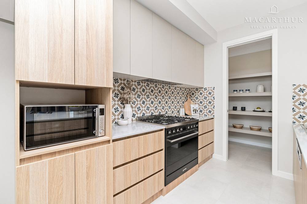 5 Dallas Avenue, Gobbagombalin, NSW 2650