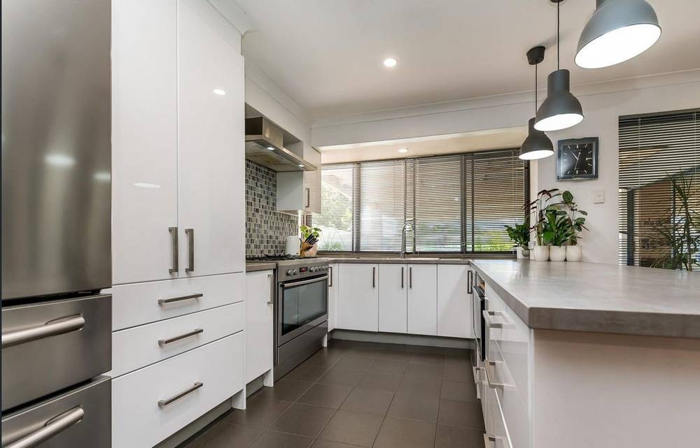32 Gascoyne Way, COOLOONGUP, WA 6168