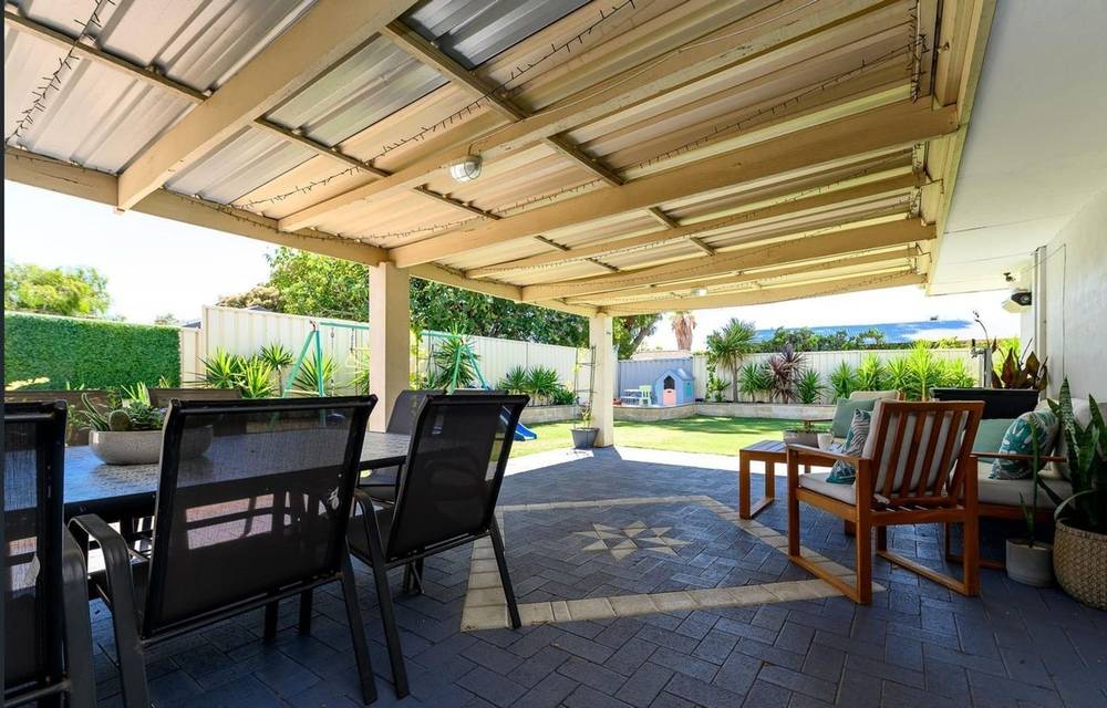 32 Gascoyne Way, COOLOONGUP, WA 6168