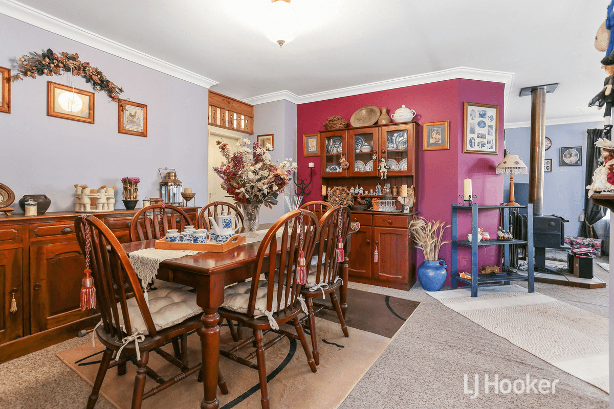 1 Sunburst Grove, Collie, WA 6225