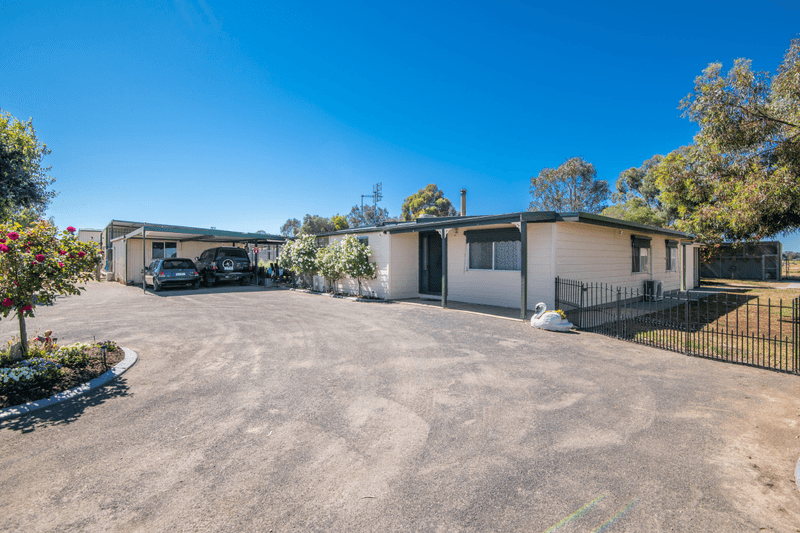 720, 722 & 724 Nagambie-Locksley Rd, Tabilk, VIC 3607