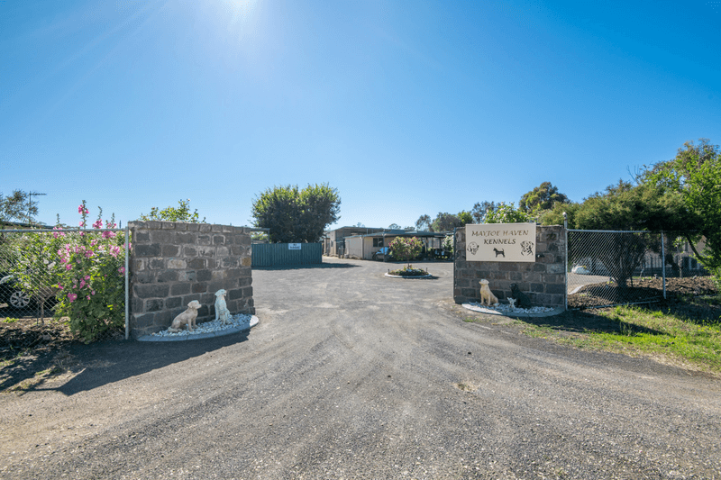 720, 722 & 724 Nagambie-Locksley Rd, Tabilk, VIC 3607