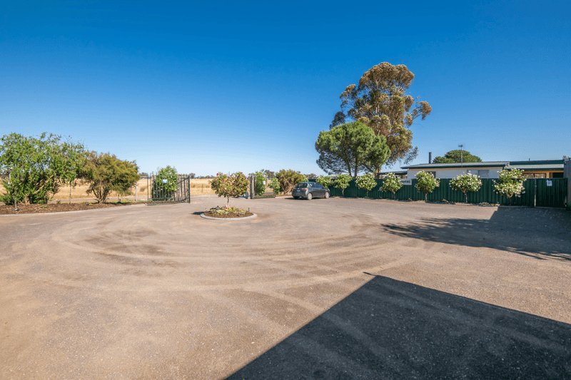 720, 722 & 724 Nagambie-Locksley Rd, Tabilk, VIC 3607